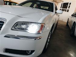 کرایسلەر 300